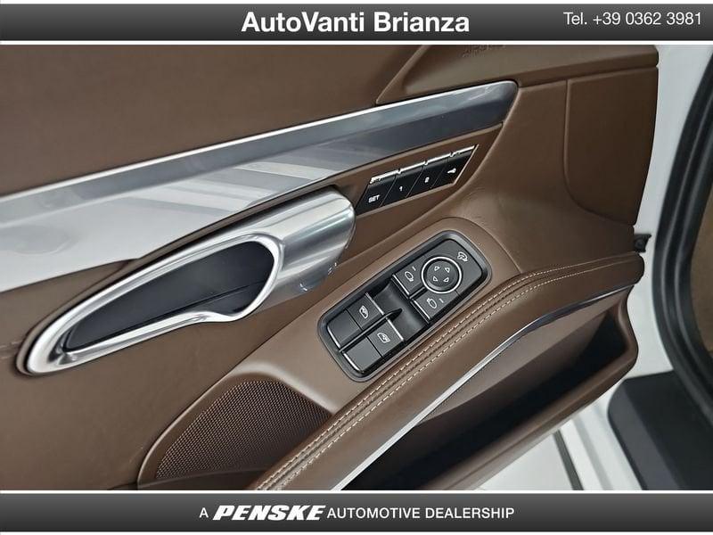 Porsche 911 911 Coupe 3.0 Carrera 4