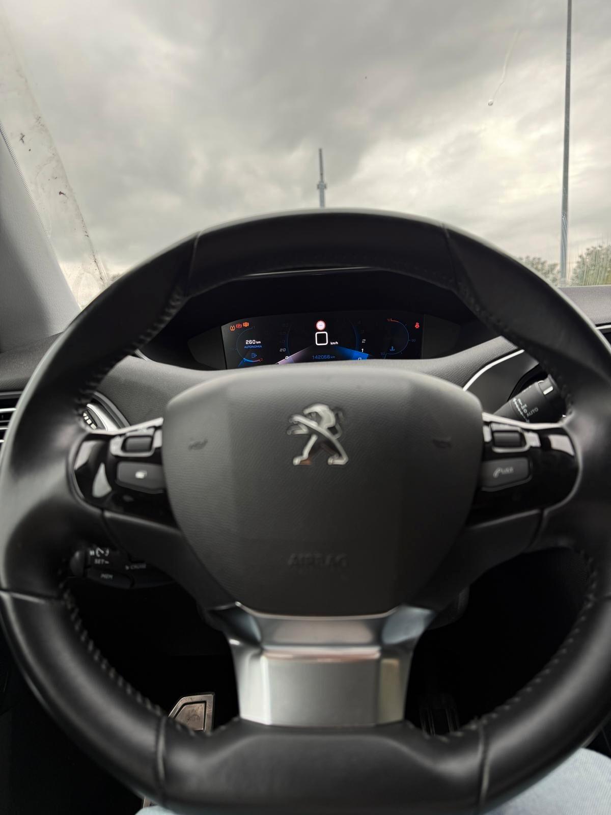Peugeot 308 BlueHDi 130 S&S SW GT
