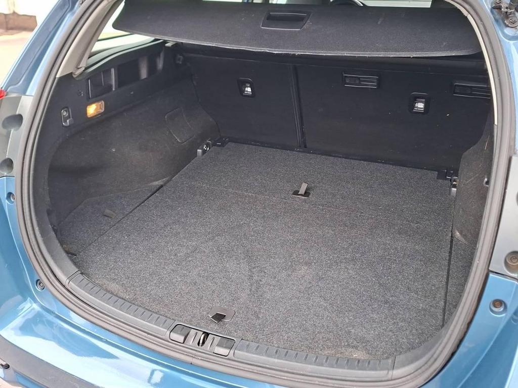 Toyota Auris Touring Sports 1.8 Hybrid Lounge CVT