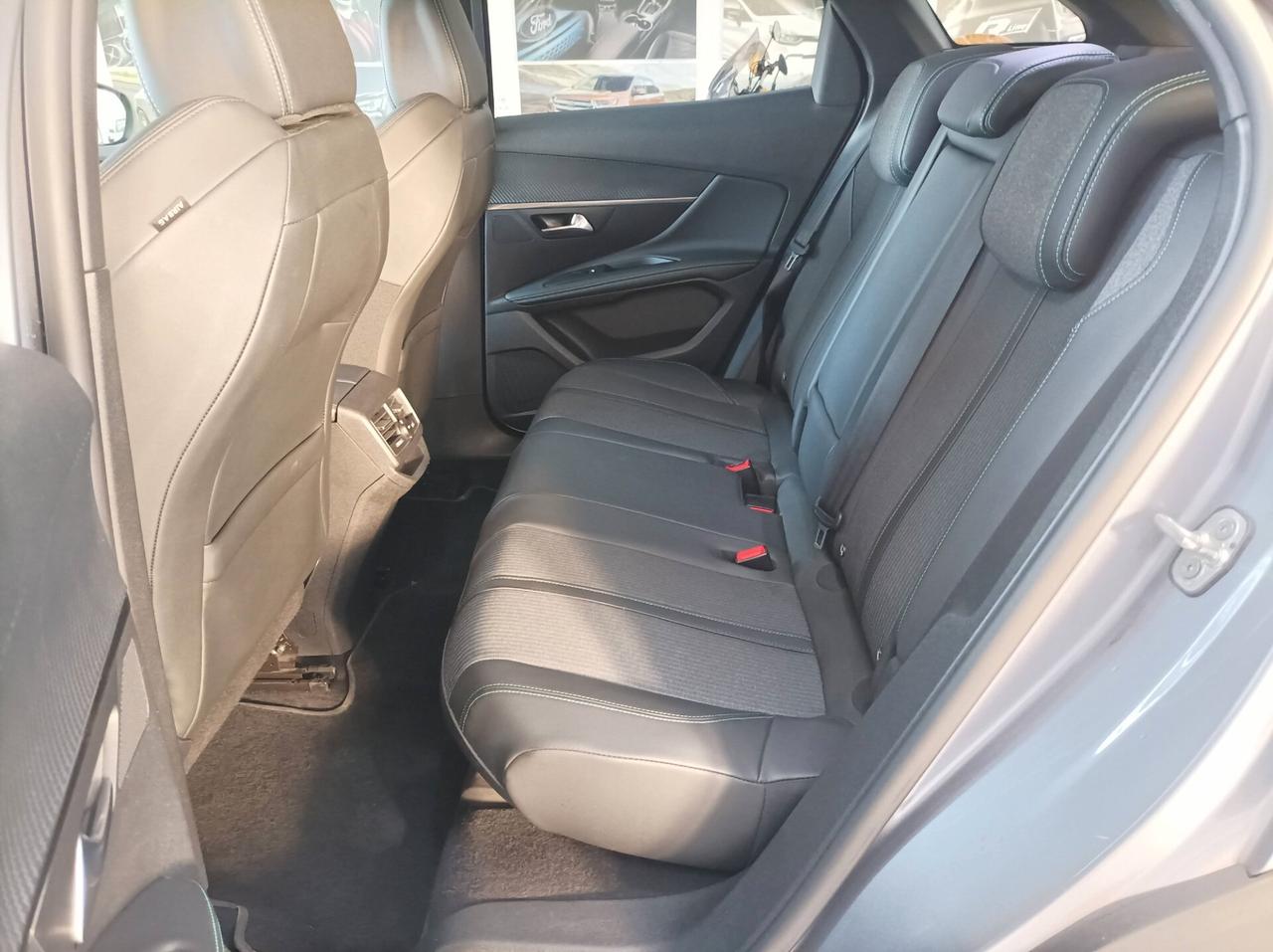 Peugeot 3008 BlueHDi 130 S&S EAT8 Allure 12/2021