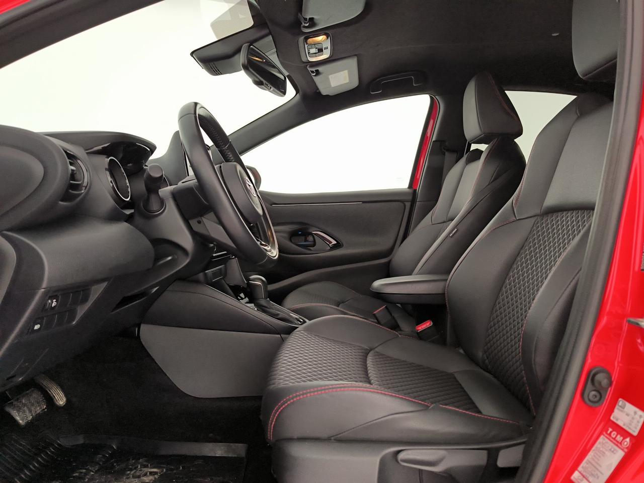 Toyota Yaris 1.5h premiere