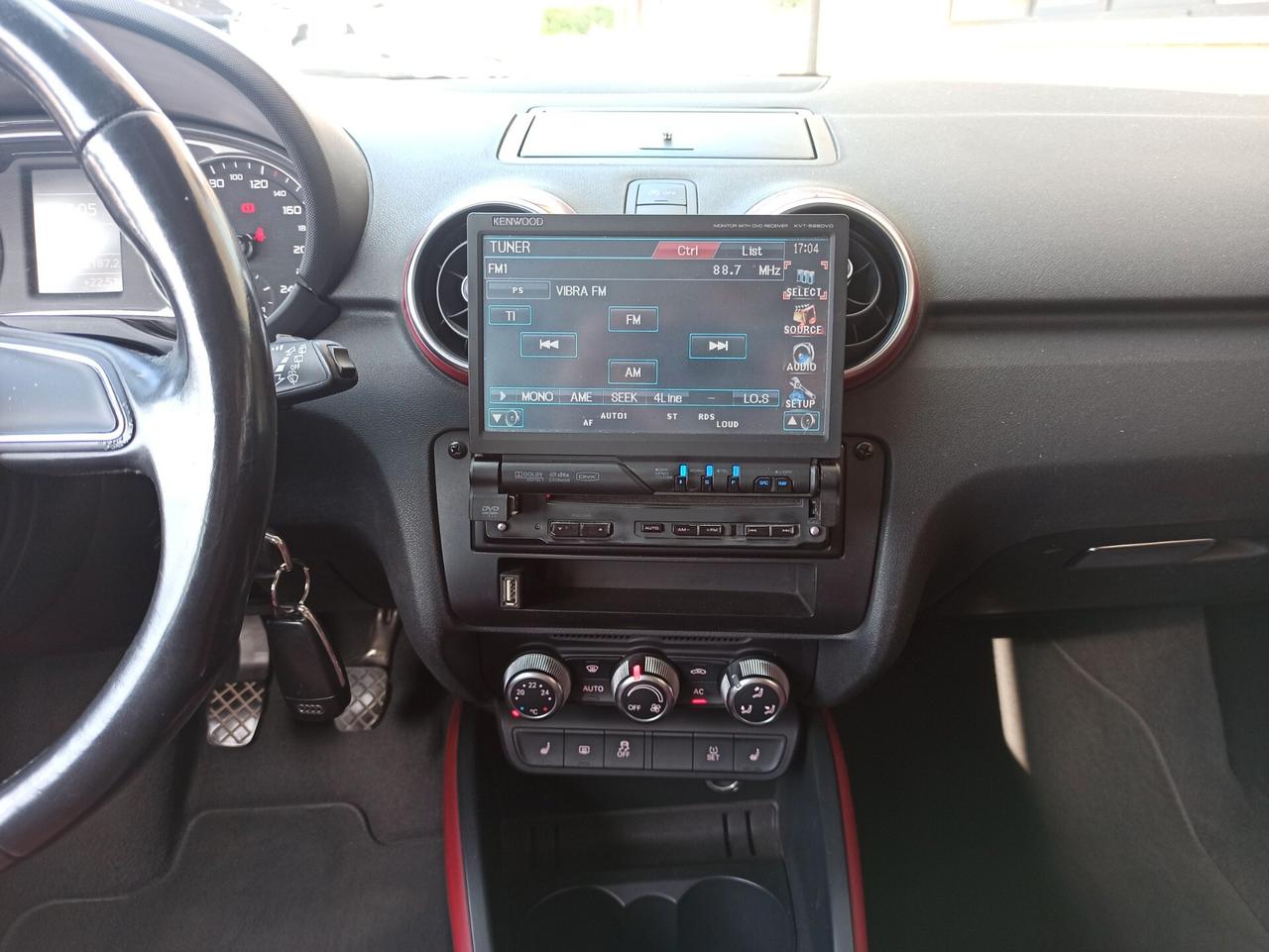 Audi A1 1.6 TDI 105 CV Attraction SLINE