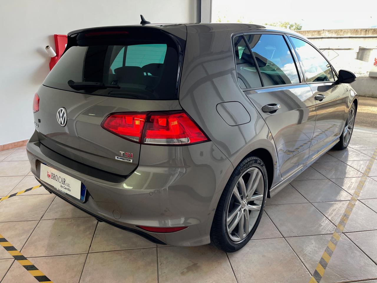 Volkswagen Golf 1.4 TSI 150CV 5p. Highline R-Line BlueMotion Technology
