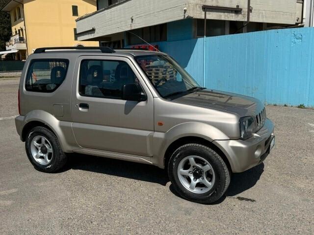 Suzuki Jimny 1.3i 16V 4WD JLX