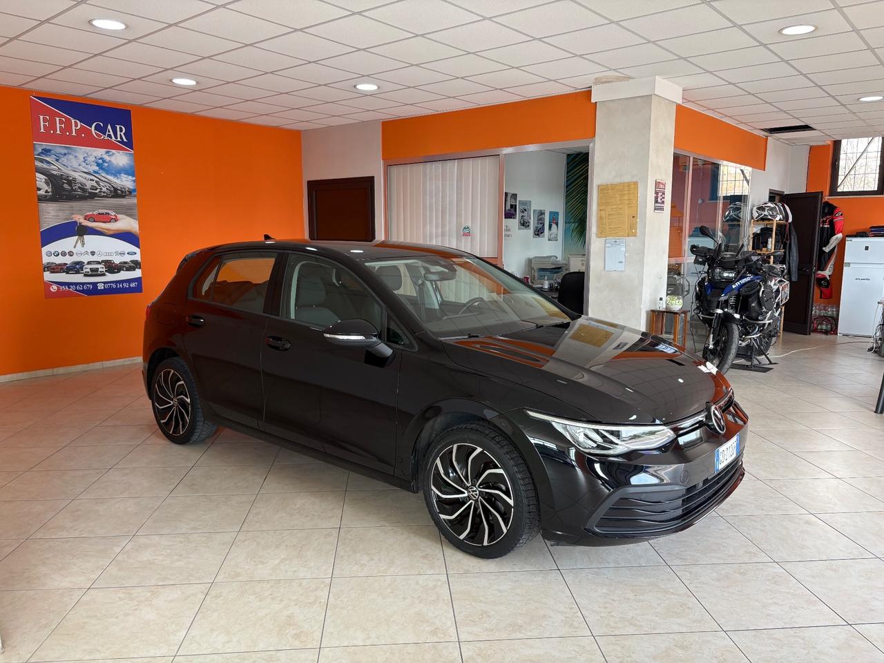 Volkswagen Golf 1.0 110 cv TSI EVO Life permute finanziamenti