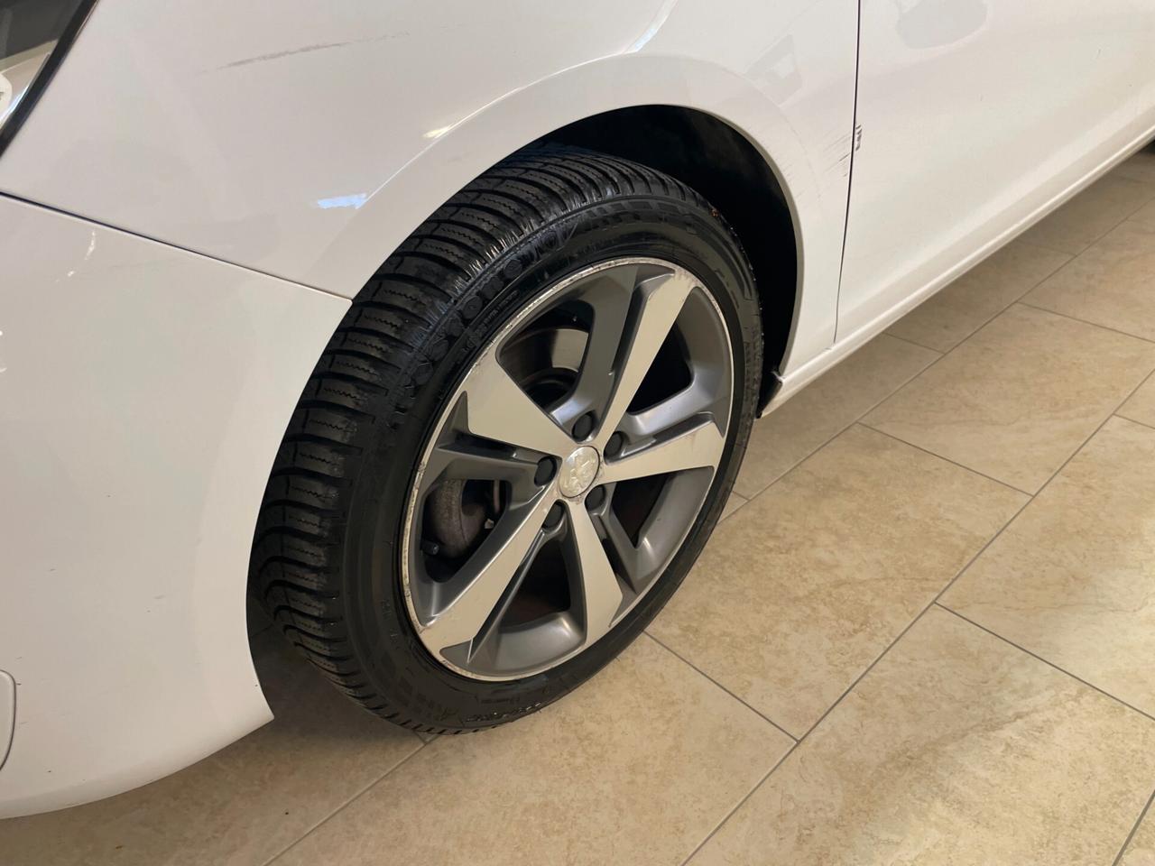 Peugeot 308 1.6 e-HDi 115 CV Allure GT LINE DISTRIBUZIONE TAGLIANDO