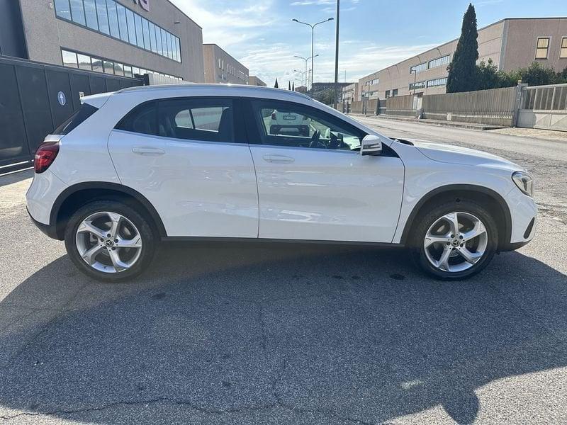 Mercedes-Benz GLA GLA 200 d Sport auto