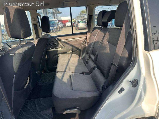 MITSUBISHI Pajero Pajero IV 2007 3.2 cr Instyle 5p auto - FE374VF