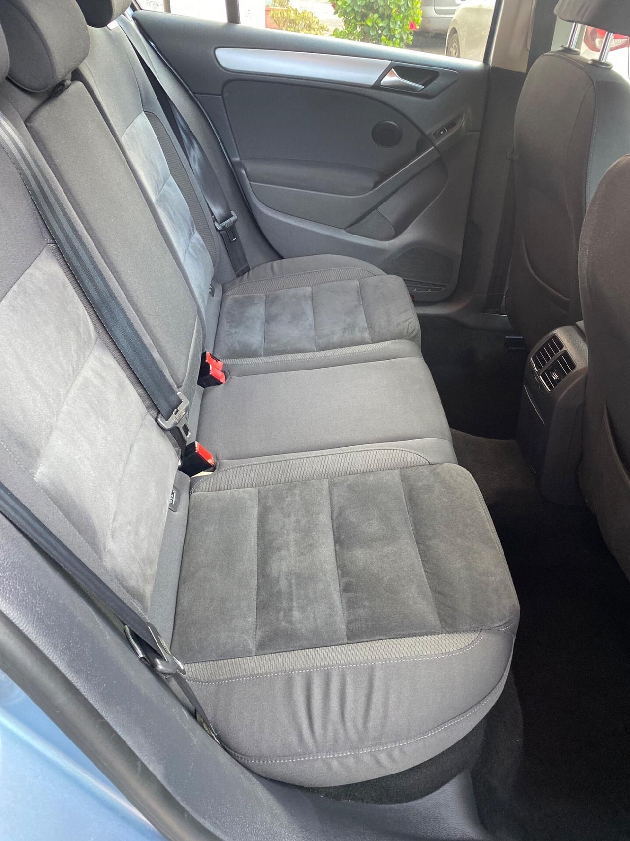 Volkswagen Golf 1.6 TDI DPF 5p. Highline