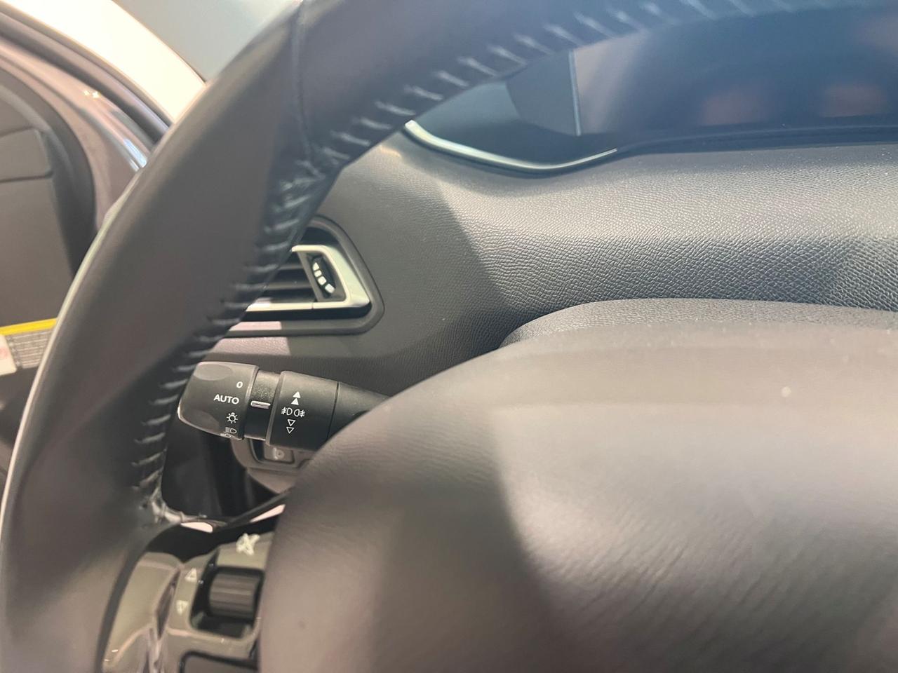 PEUGEOT 308 II 2018 5p 1.2 puretech Allure s&s 130cv - CINGHIA FATTA!