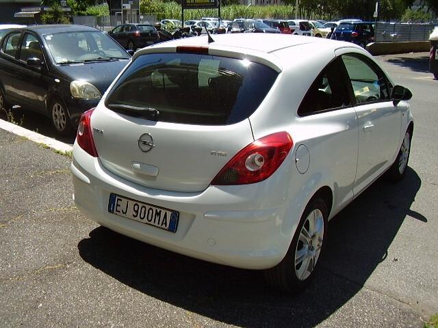 Opel Corsa 1.2 85CV 5 porte GPL-TECH Elective