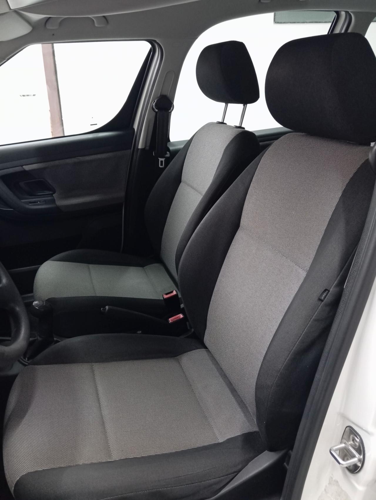 Skoda Roomster 1.2 benzina 70 CV CON GARANZIA