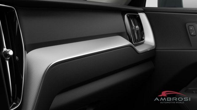 VOLVO XC60 B5 AWD Mild hybrid Benzina Core