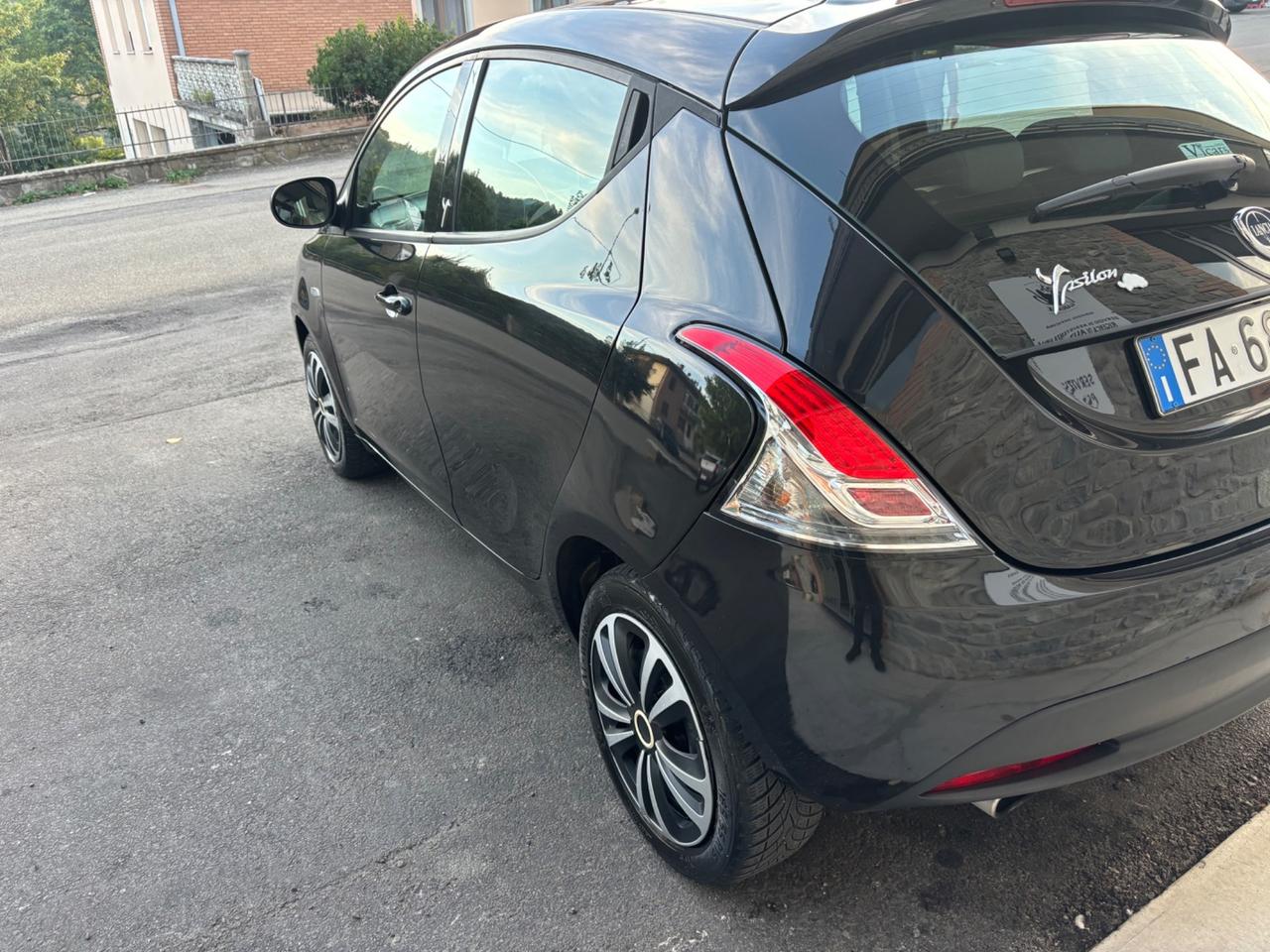 Lancia Ypsilon 1.2 69 CV 5 porte GPL Ecochic Gold