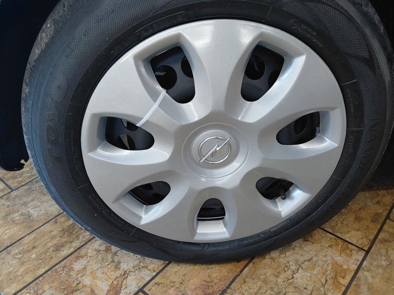 Opel Corsa 1.2 5 porte soli 118000 km
