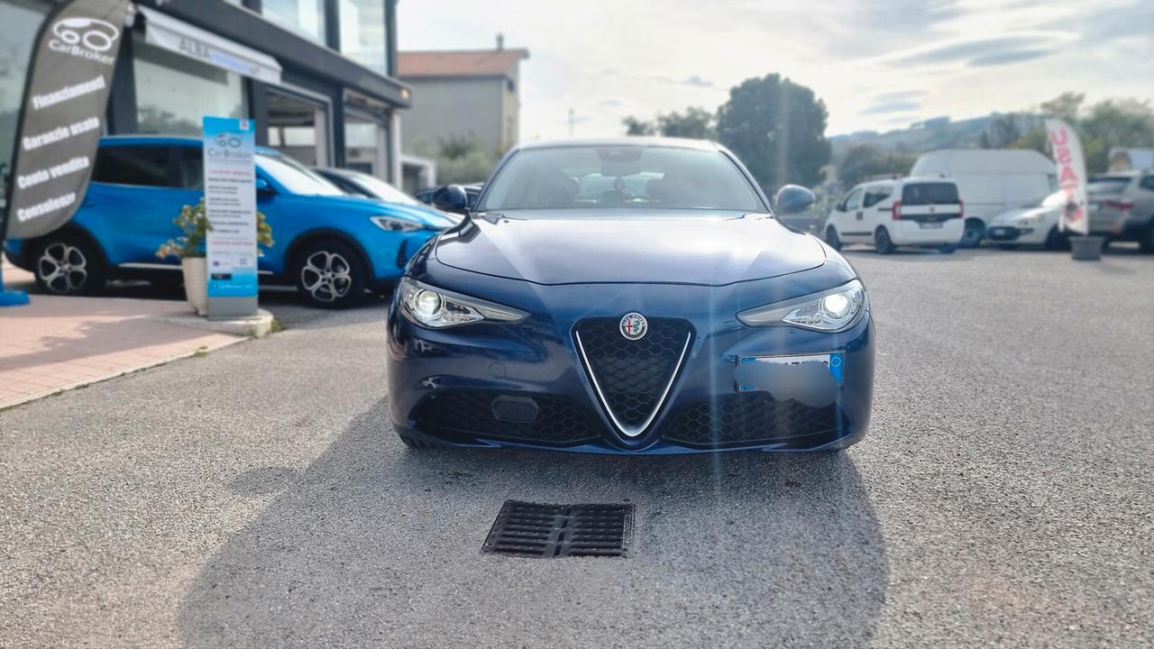 Alfa Romeo Giulia 2.2 Turbodiesel 180 CV AT8 Business Sport Launch Ed.