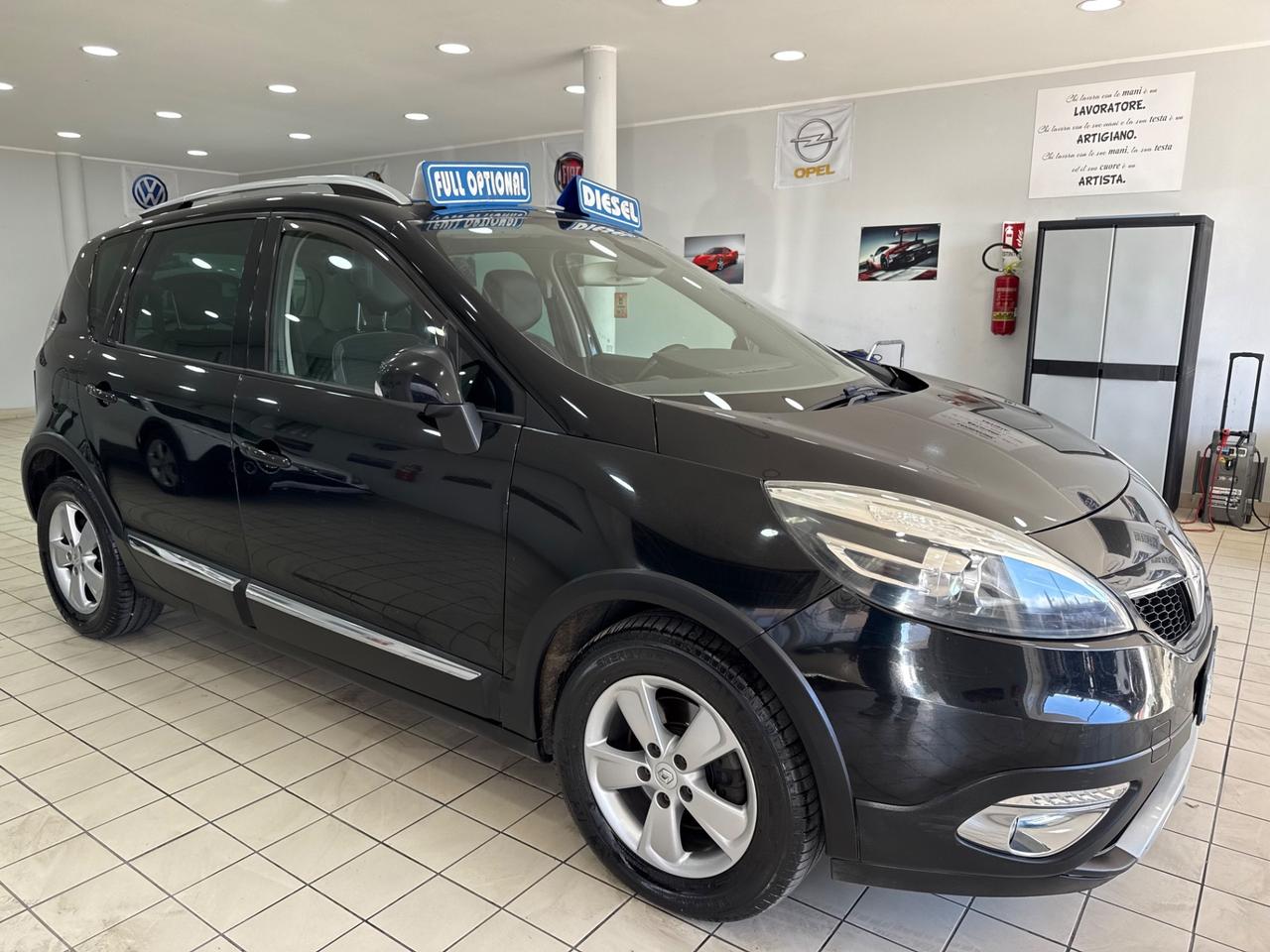 Renault Scenic xmod cross 1.5 dci