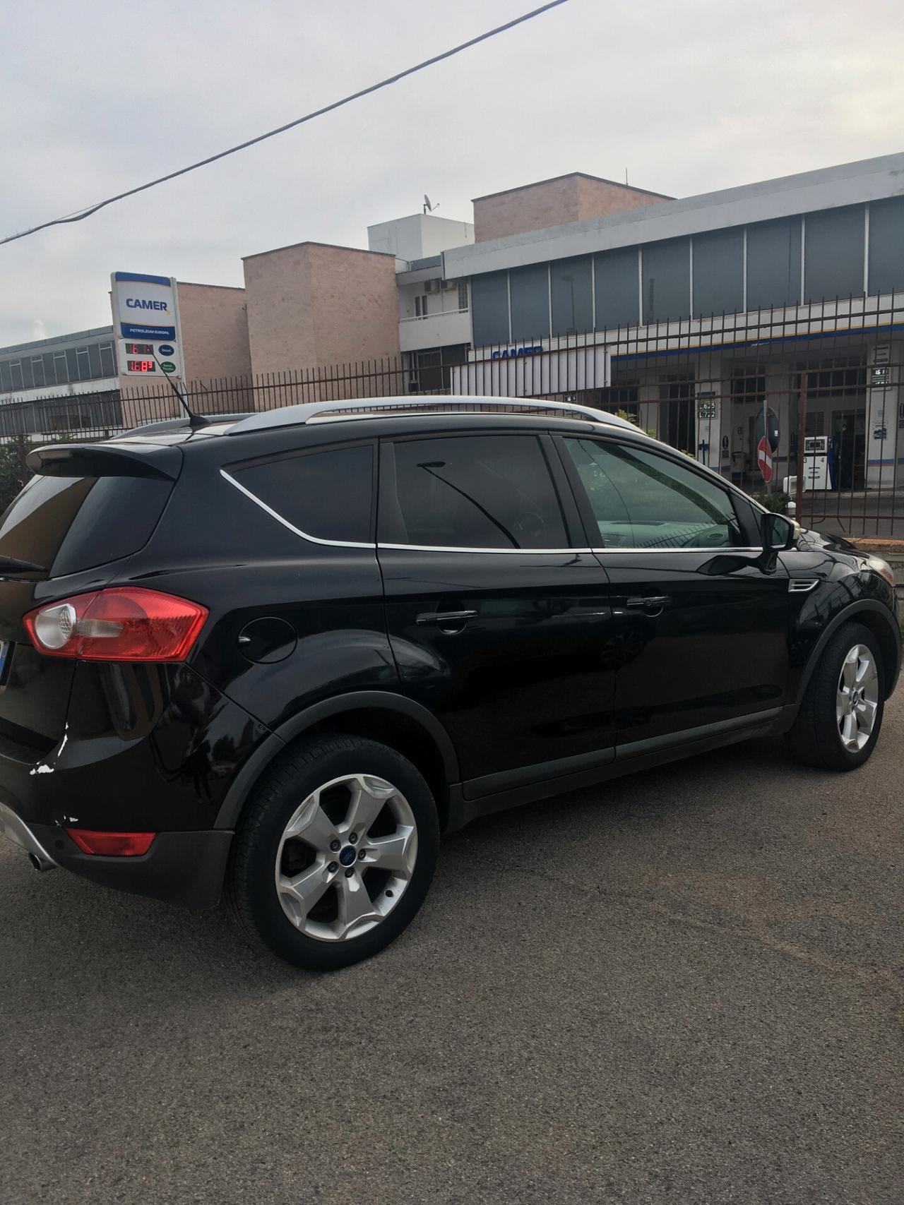 Ford Kuga Kuga+ 2.0 TDCi 140 CV 2WD DPF