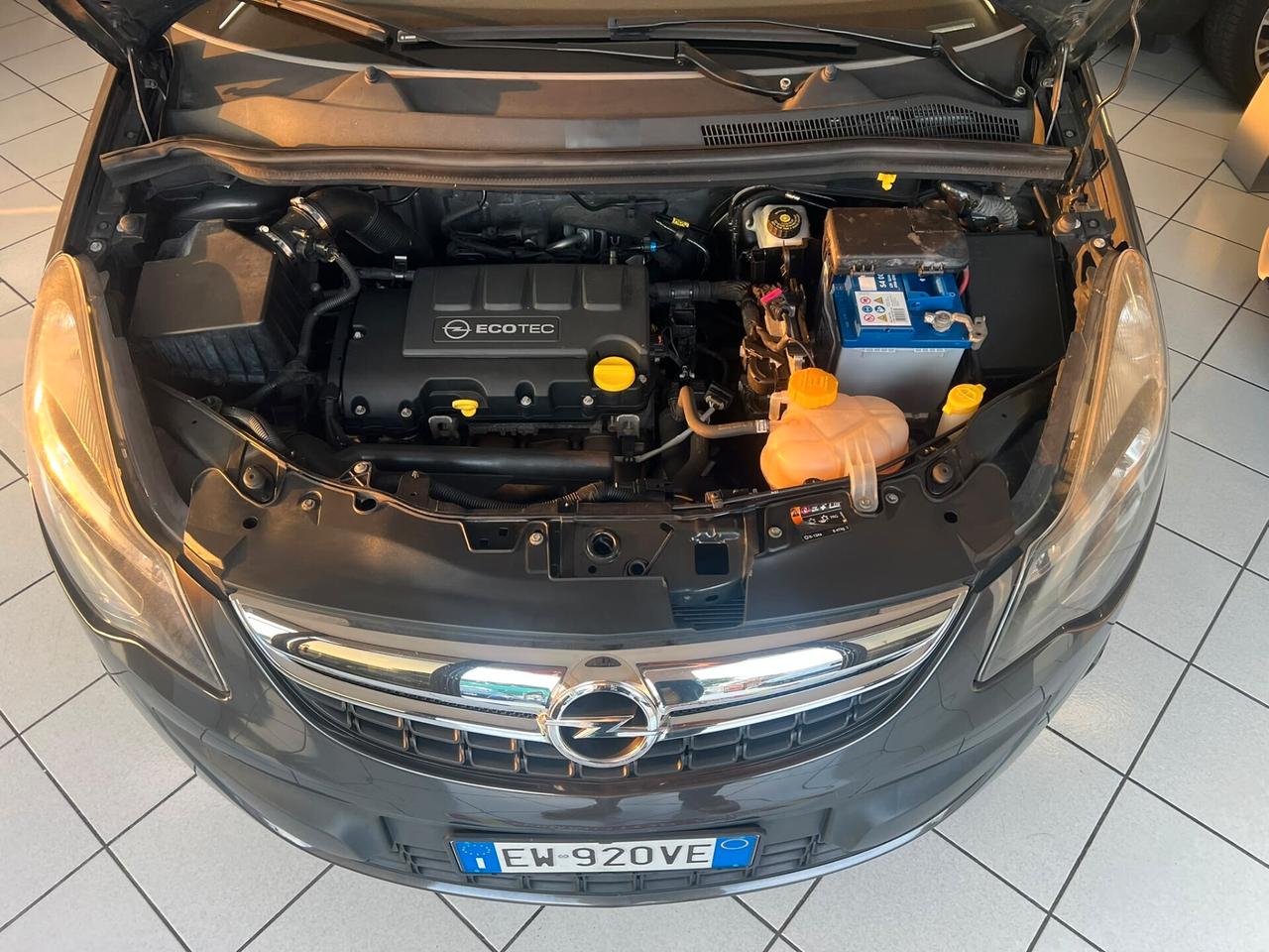 Opel Corsa 1.2 5 porte Edition