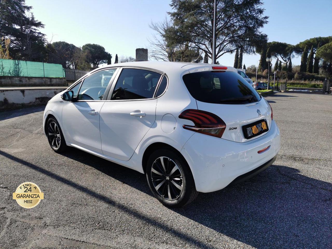 Peugeot 208 PureTech 82 S&S 5P Signature * NEOPAT * SENZA VINCOLO DI FINANZIAMENTO - RATE AUTO MOTO SCOOTER