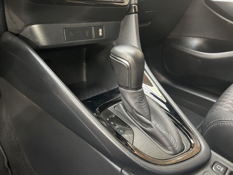 Toyota Yaris 1.5 hybrid Lounge