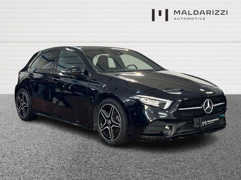 Mercedes-Benz Classe A - W177 2018 A 200 d Premium Night edition auto