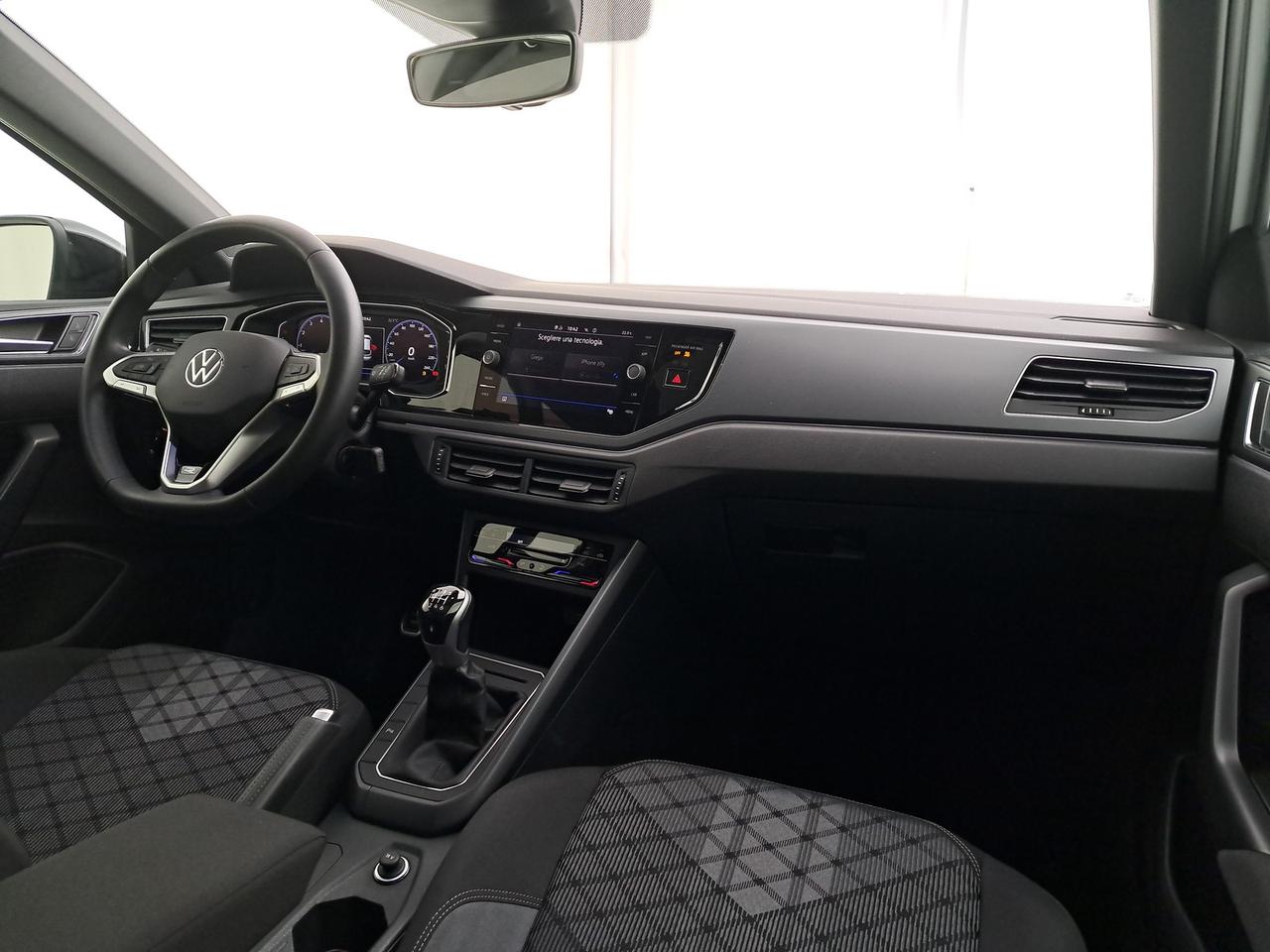 Volkswagen Taigo 1.0 tsi r-line 110cv