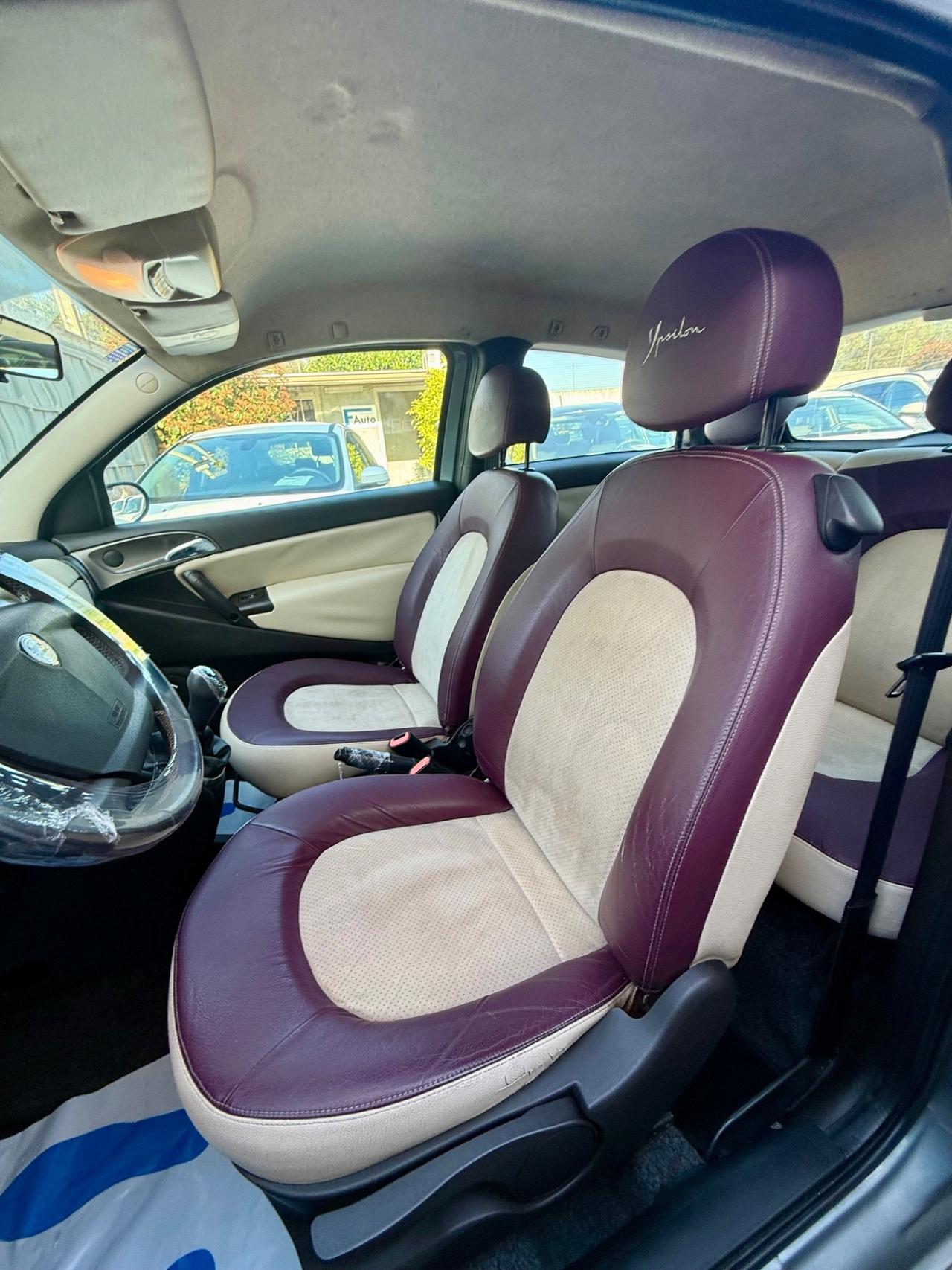 Lancia Ypsilon 1.3 Multijet 16V Platino,EURO 4,Bicolore,Cerchi in lega,Pelle,ecc.