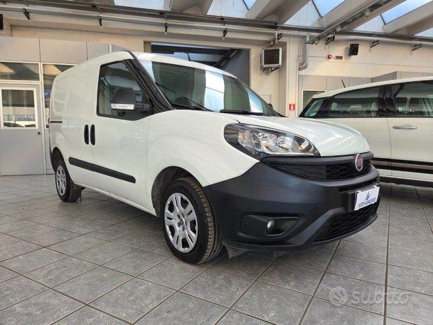 FIAT Doblo Dobl 1.3 MJT PC Cargo Lounge-solo 32