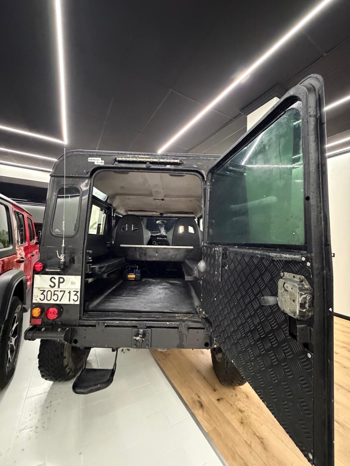 Land Rover Defender 90 2.5 Tdi Station Wagon County