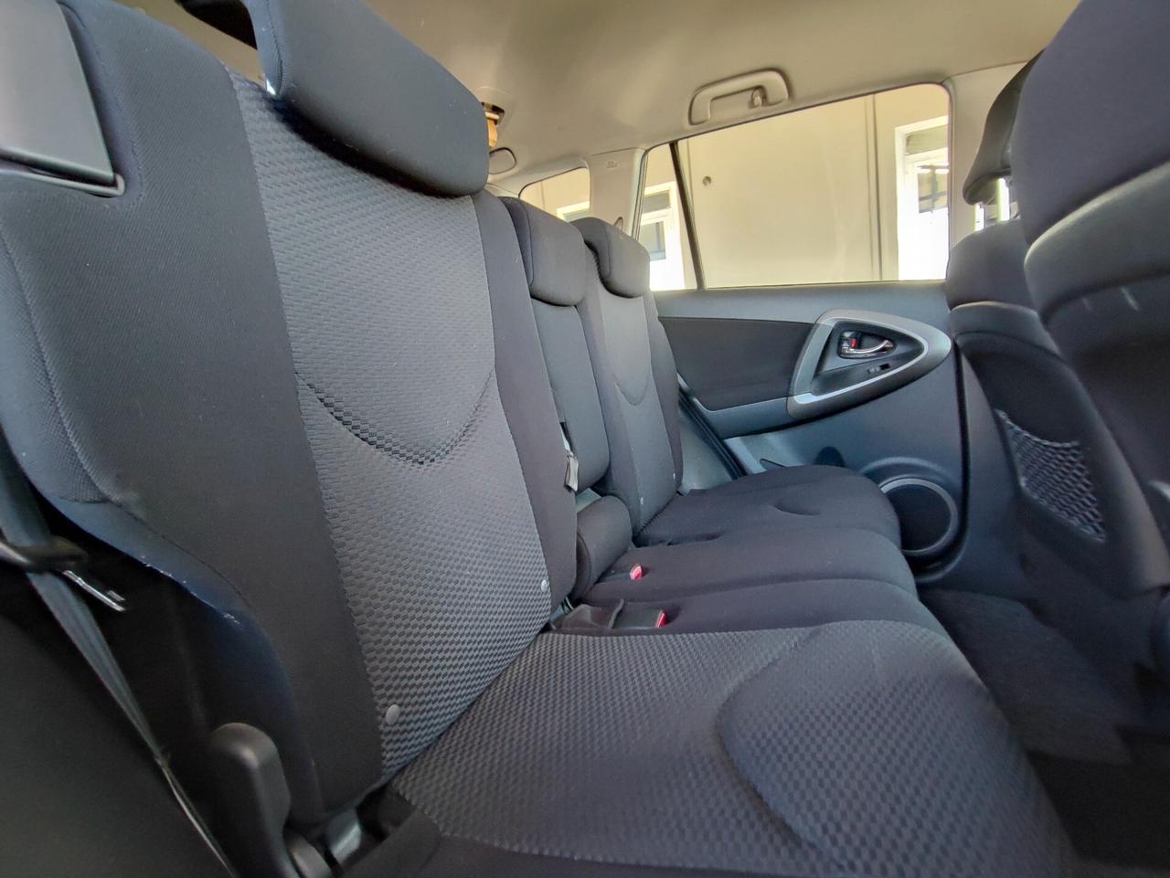 Toyota RAV 4 RAV4 2.2 D-4D 136 CV Luxury