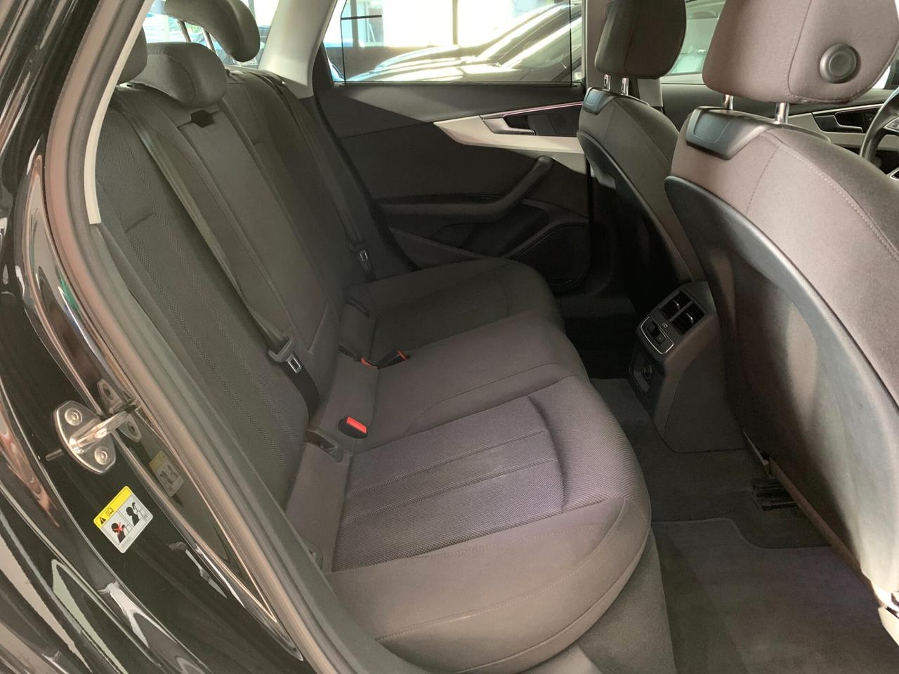 Audi A4 Avant 35 TDI/163 CV S tronic line edition
