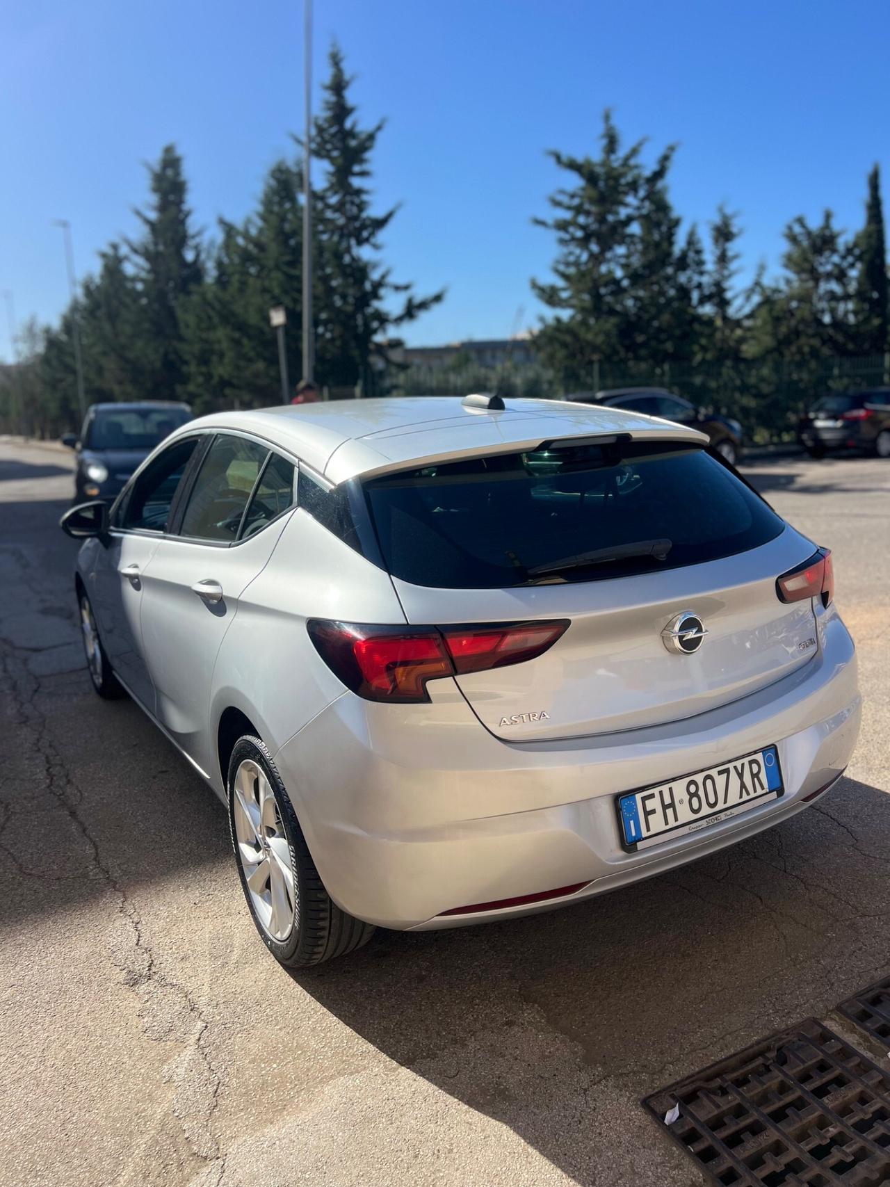 Opel Astra 1.6 CDTi 110CV Start&Stop 5 porte Innovation