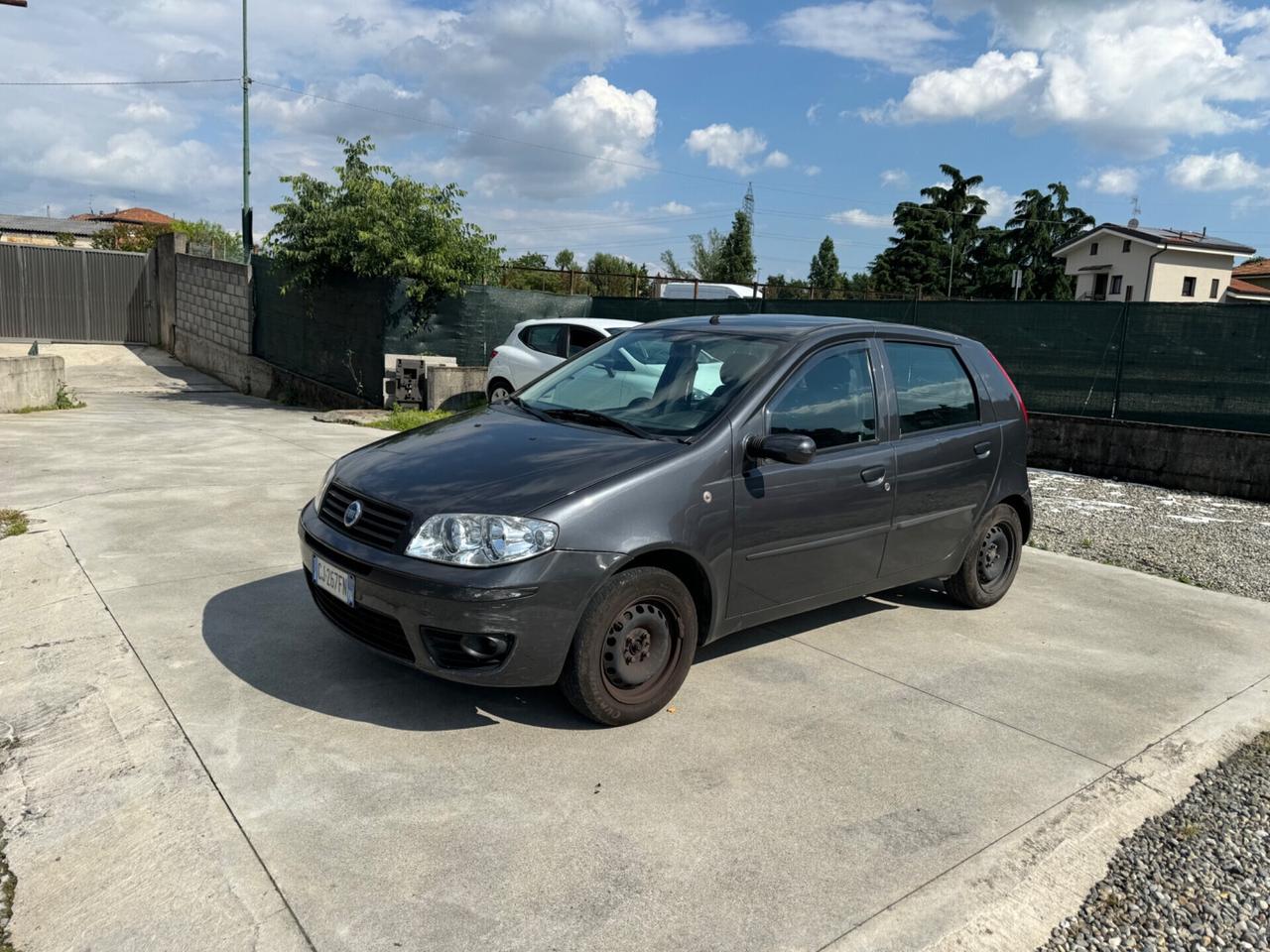 Fiat Punto 1.2i cat 5 porte ELX neopatentati