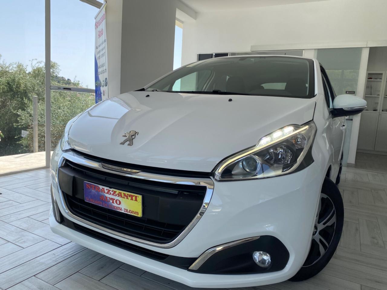 Peugeot 208 PureTech 5P ALLURE NAVI/FULL LED2020