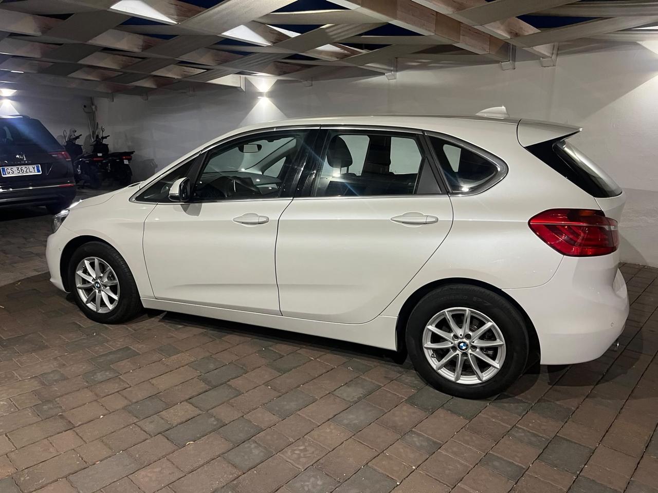 Bmw 2er Active Tourer 218i Advantage