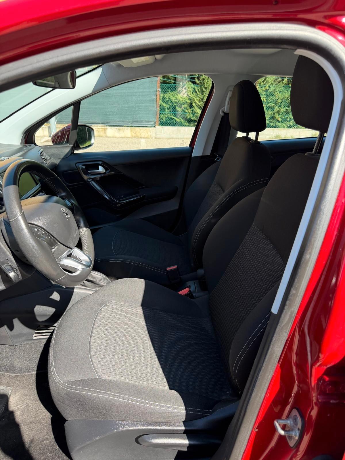 Peugeot 208 1.2 GPL - NEOPATENTATI - 12 MESI DI GARANZIA -