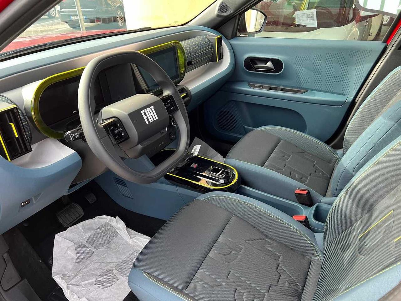 Fiat Grande Panda 44Kwh Red