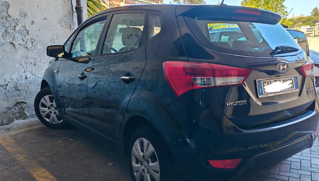 Hyundai iX20 1.4 90 CV Comfort ok neopatentati