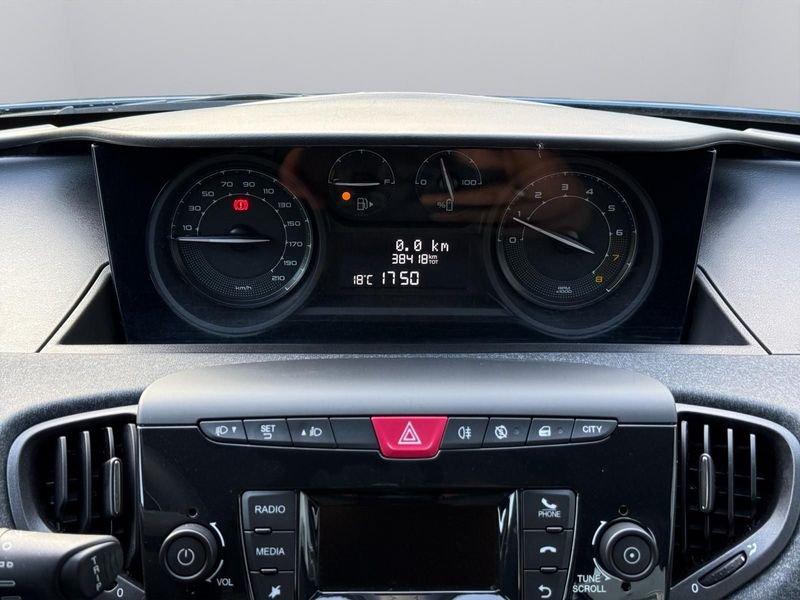 Lancia Ypsilon Ypsilon 5p 1.0 hybrid 70cv 6m Silver Plus