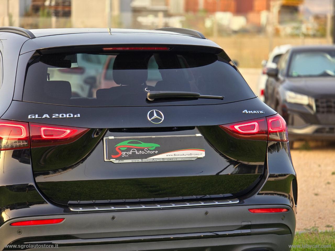 MERCEDES-BENZ GLA 200 d Automatic 4Matic Premium