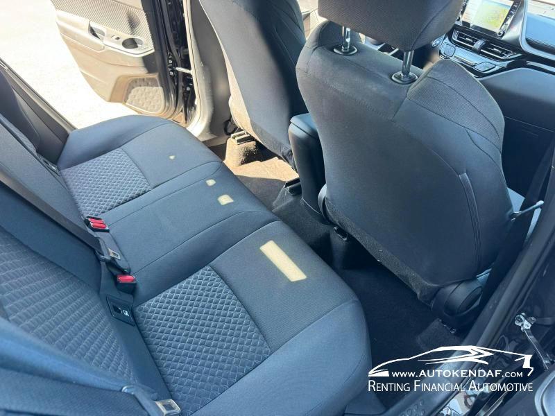 Toyota C-HR 1.8h Business e-cvt