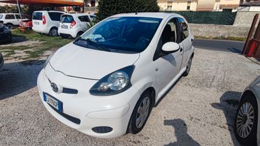 Toyota Aygo 1.0 12V VVT-i 5 porte Now Connect
