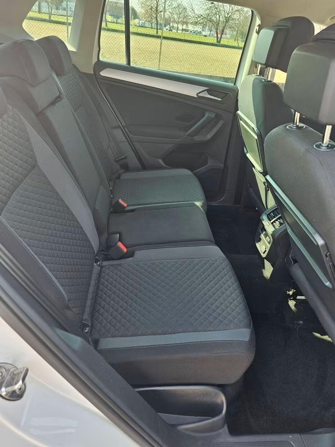 Volkswagen Tiguan 2.0 TDI SCR DSG 4MOTION Business BMT