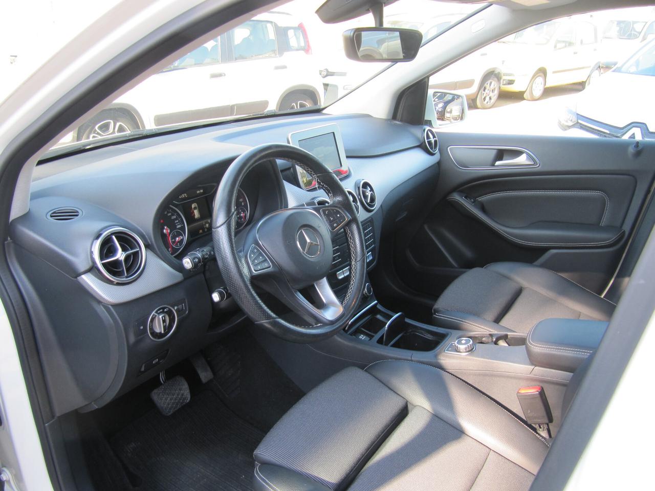 Mercedes-benz B 200 d Automatic Premium