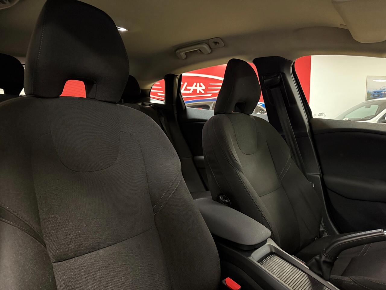 Volvo V40 D3 Geartronic Momentum