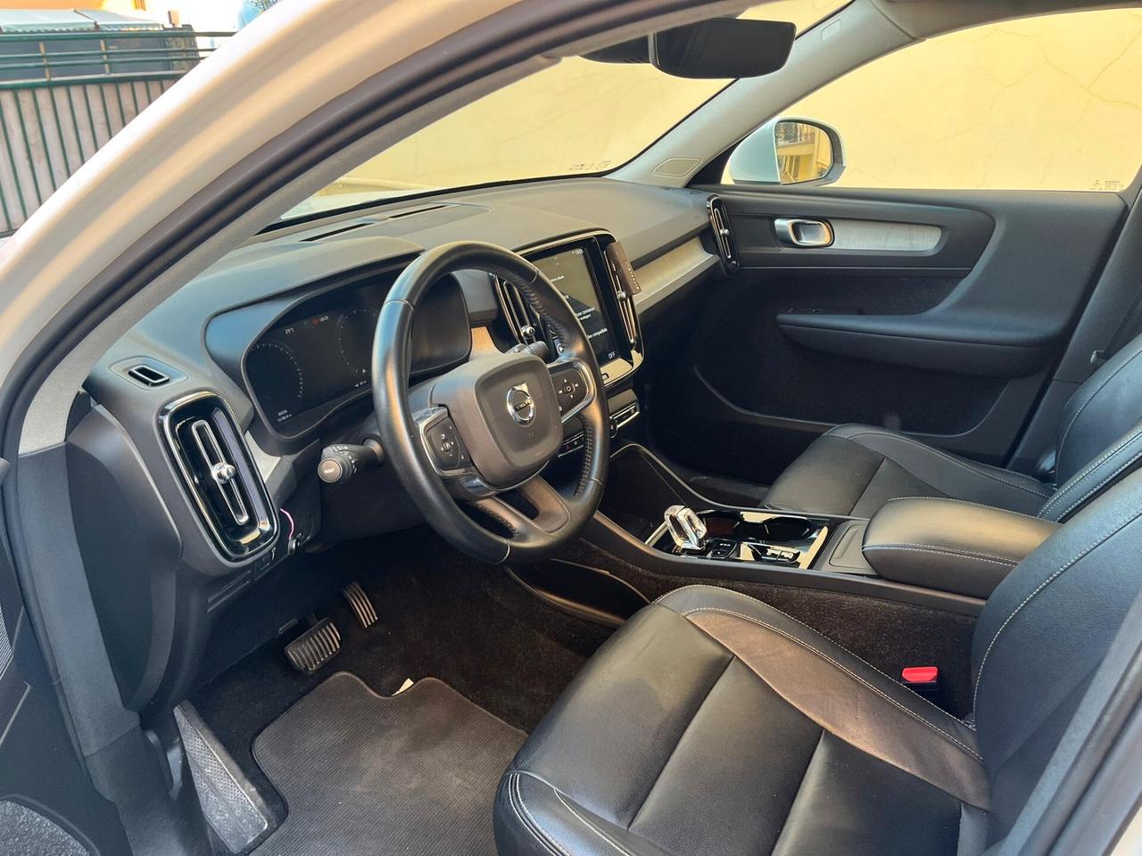 Volvo XC40 D4 AWD Geartronic Inscription