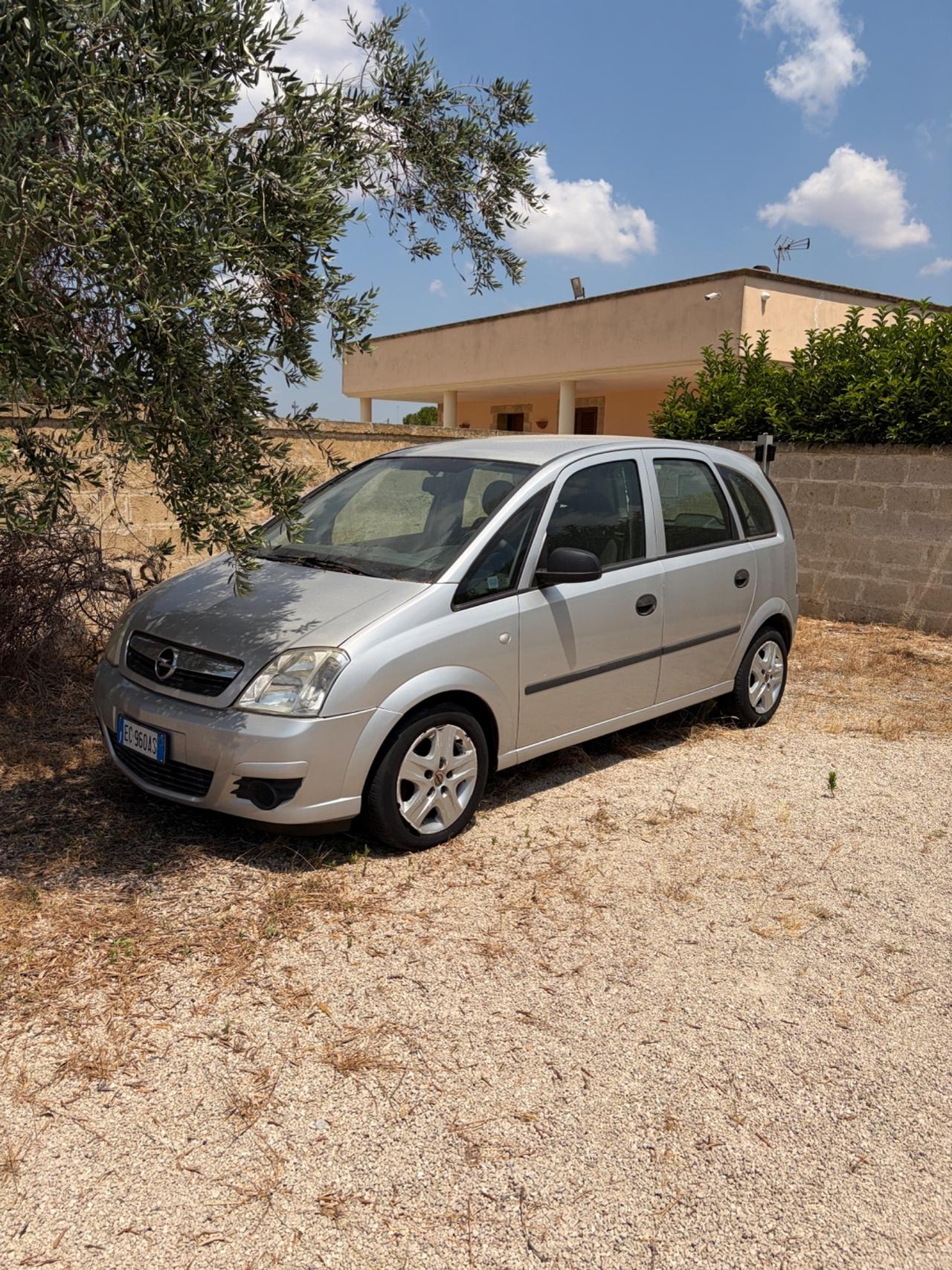 Opel Meriva 1.4 16V GPL-TECH Club con