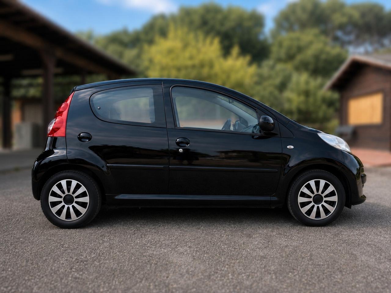 Peugeot 107 1.0 68CV 5p. Plaisir