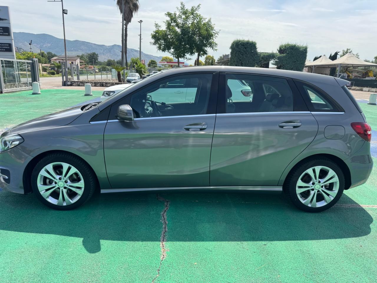 Mercedes-benz B 200 d Automatic Premium